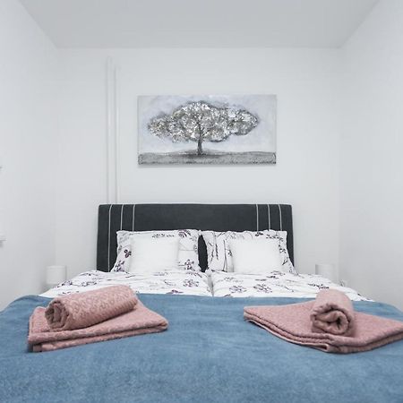 Apartman Lariva Ossero Esterno foto